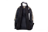 Marc Jacobs Signet Medium Schulterrucksack Büchertasche aus schwarzem Leder mit Logo-Aufdruck