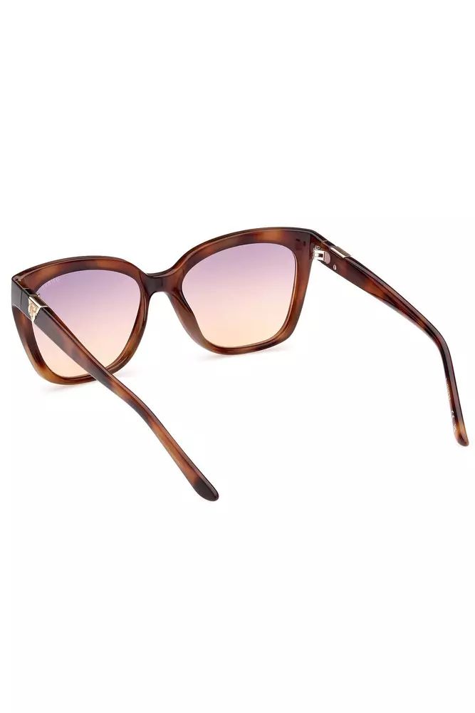Guess Jeans – Schicke Sonnenbrille mit eckigem Rahmen in kontrastierenden Farbtönen